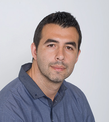 ICREA Prof Daniel Maspoch, leader of the ICN2 Supramolecular NanoChemistry and Materials Group